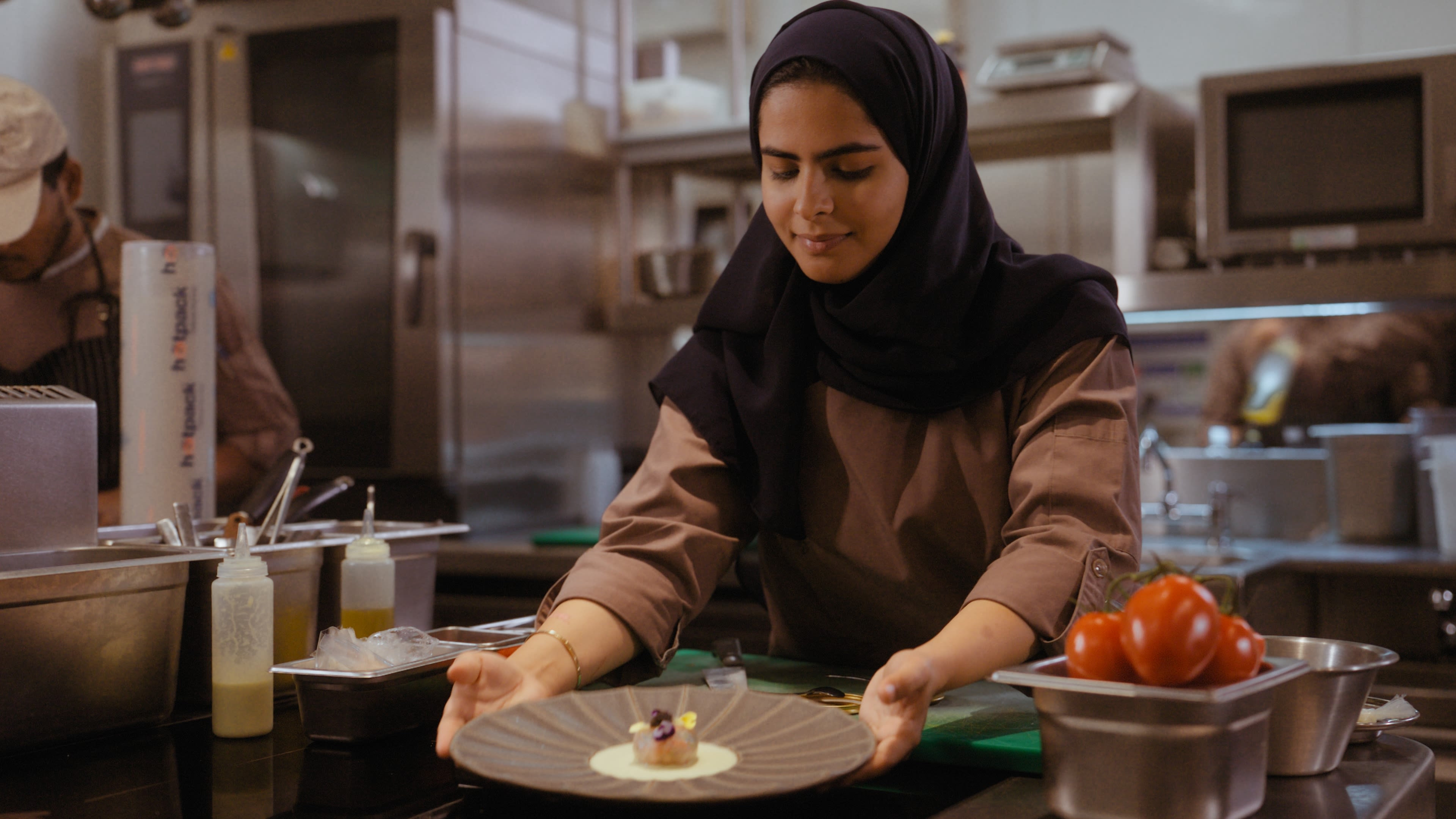 Chef Joud prepares the sea bream tartare – a dish crafted entirely from locally sourced Saudi ingredients.